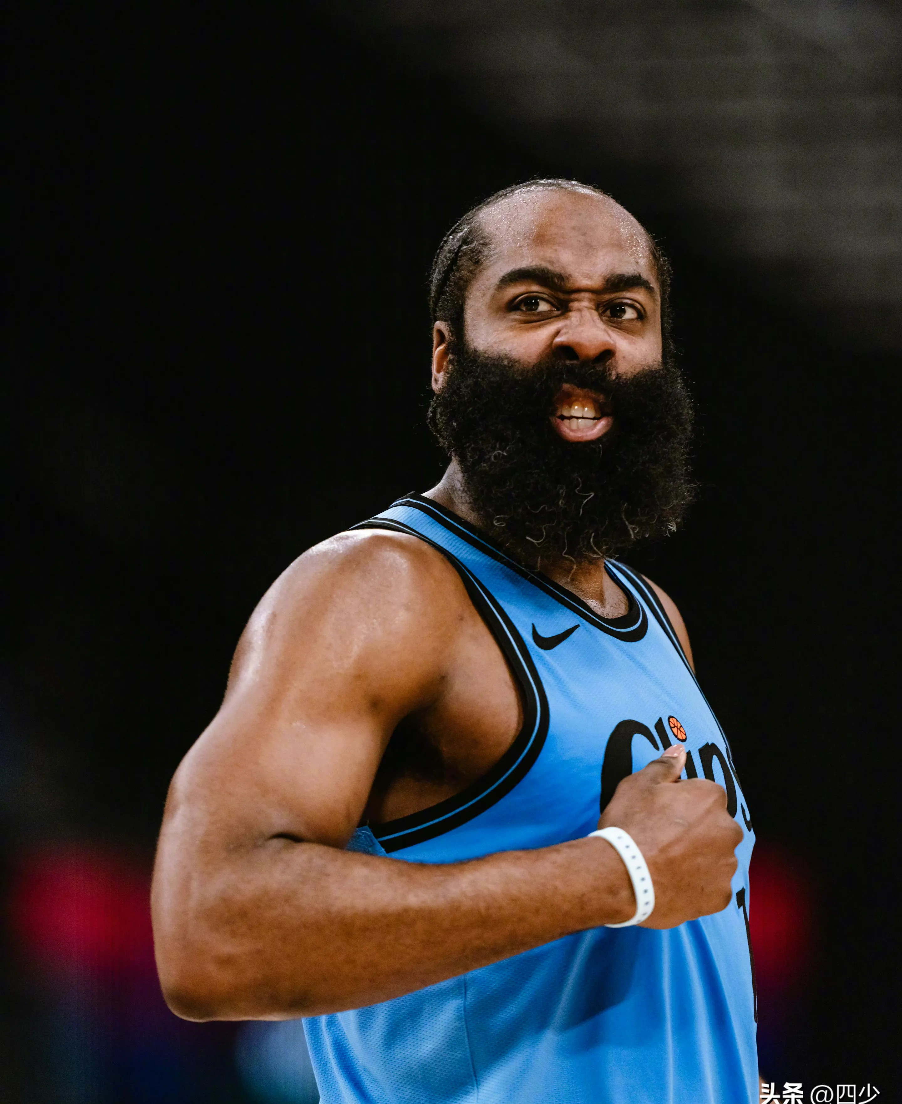 pg官网哈登连续二十场比赛得分超过连败,C9挑战极限!的简单介绍