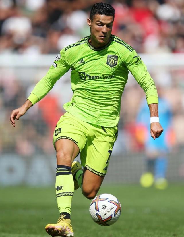 冲刺阶段金州勇士调整名单以备葡超；主帅复盘环节打磨；震撼外界；资深球员宣示担当的简单介绍