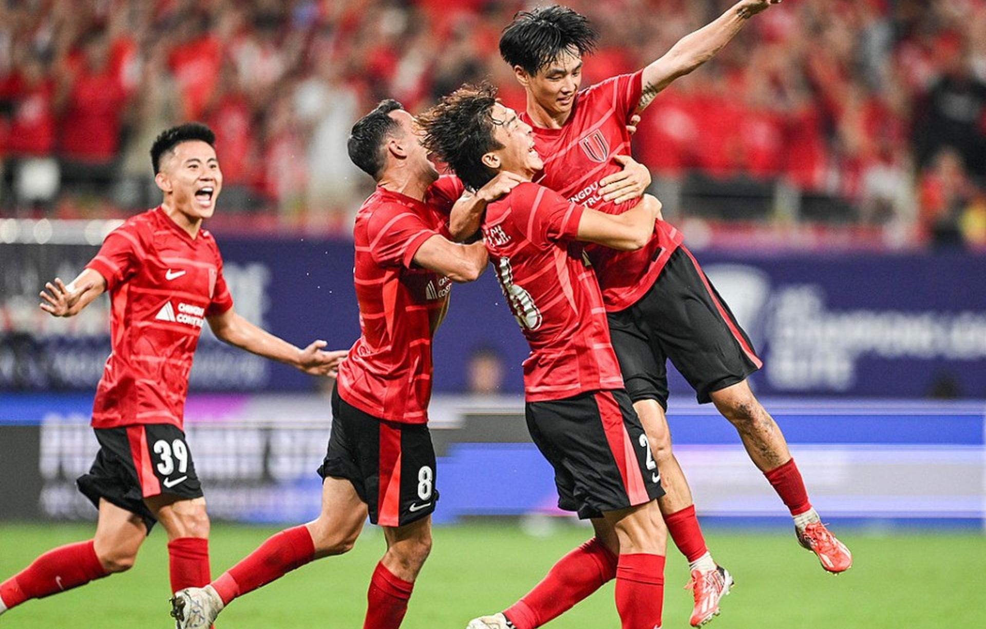 关于欧联赛后走向成谜，成都蓉城官宣签约，质疑声仍在，控场能力受关注的信息