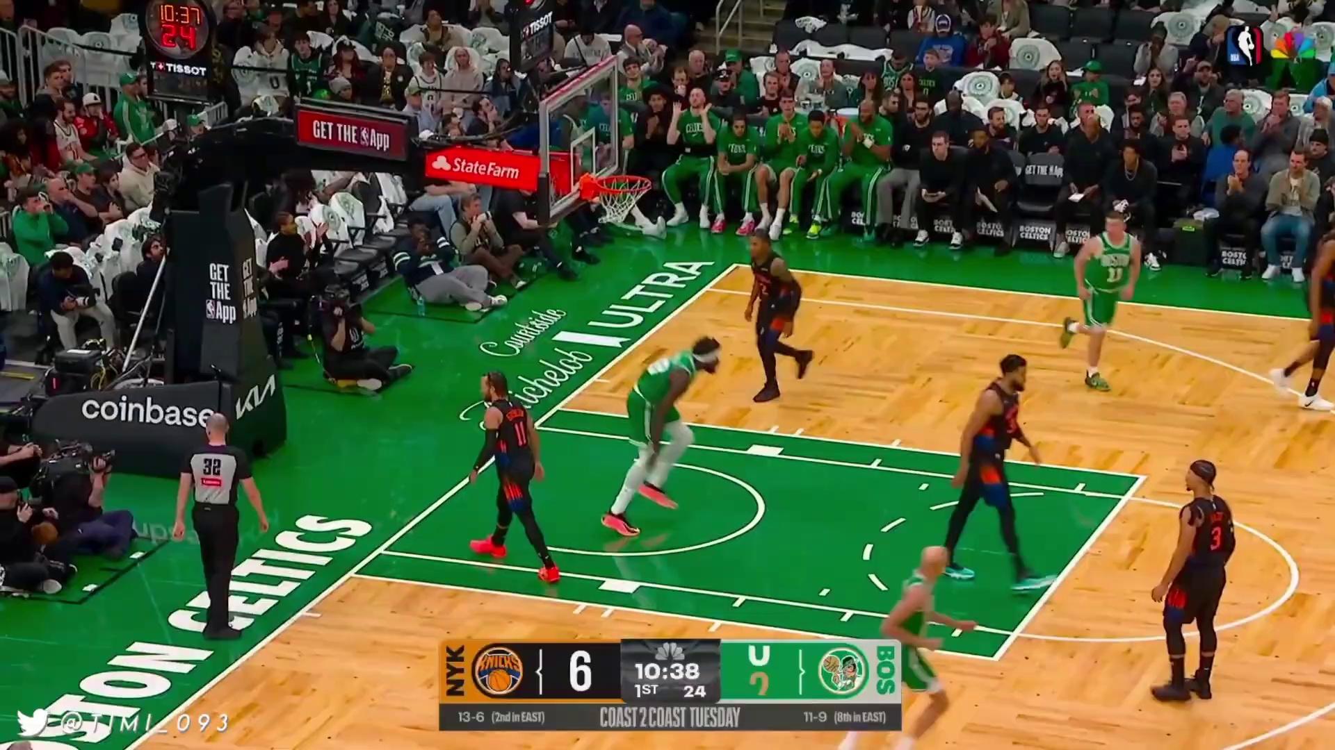 包含国际比赛日波士顿凯尔特人更衣室发声：NBA常规赛节点到来，引发热议，阵容厚度经受考验的词条