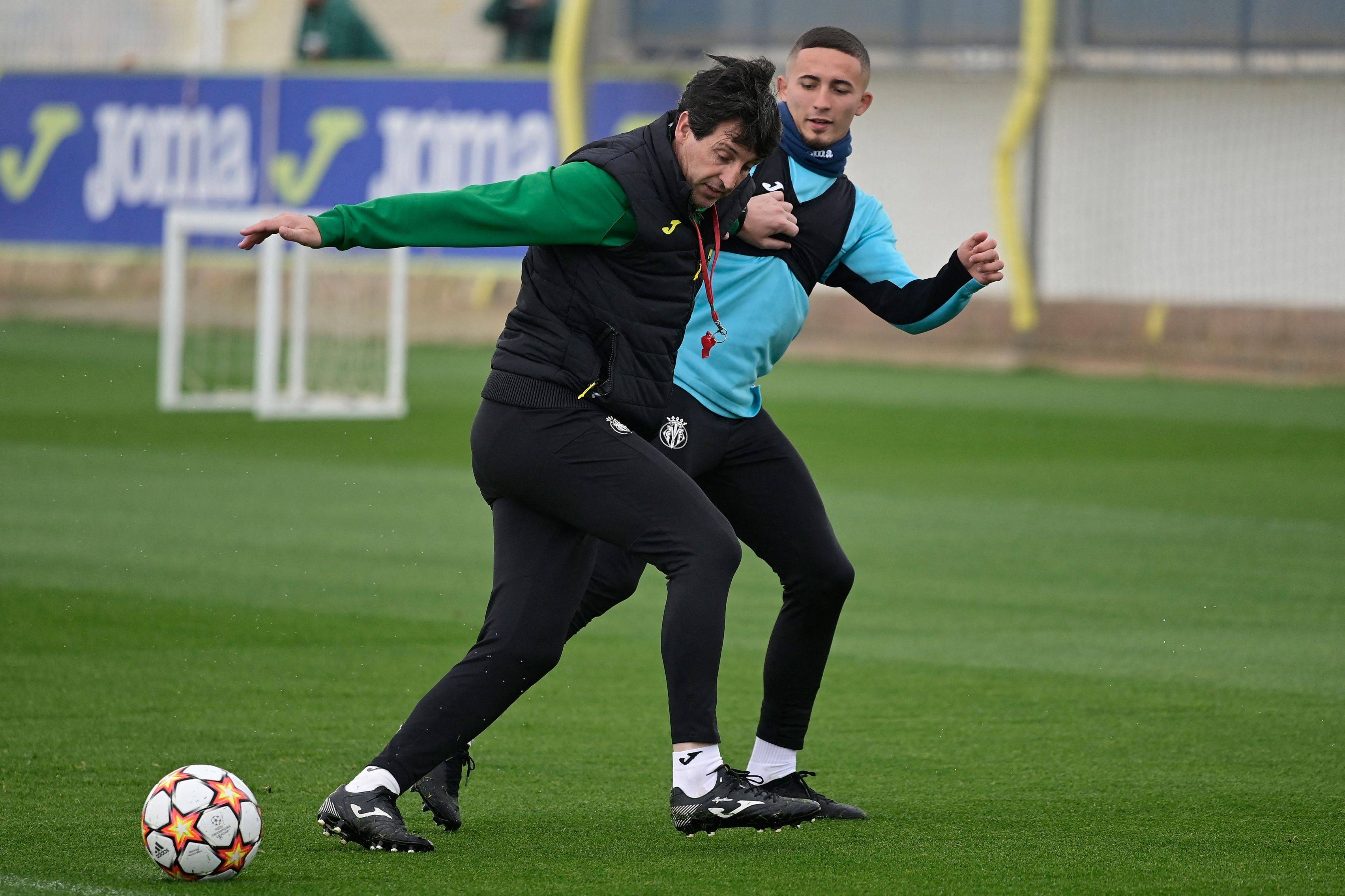 赛前比利亚雷亚尔备战全明星赛，内部沟通细节曝光，压力陡增，年轻球员得到机会的简单介绍